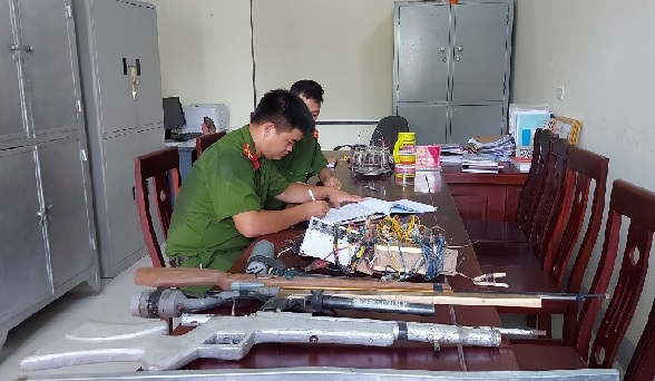 Thu hồi nhiều vũ khí, vật liệu nổ, công cụ hỗ trợ