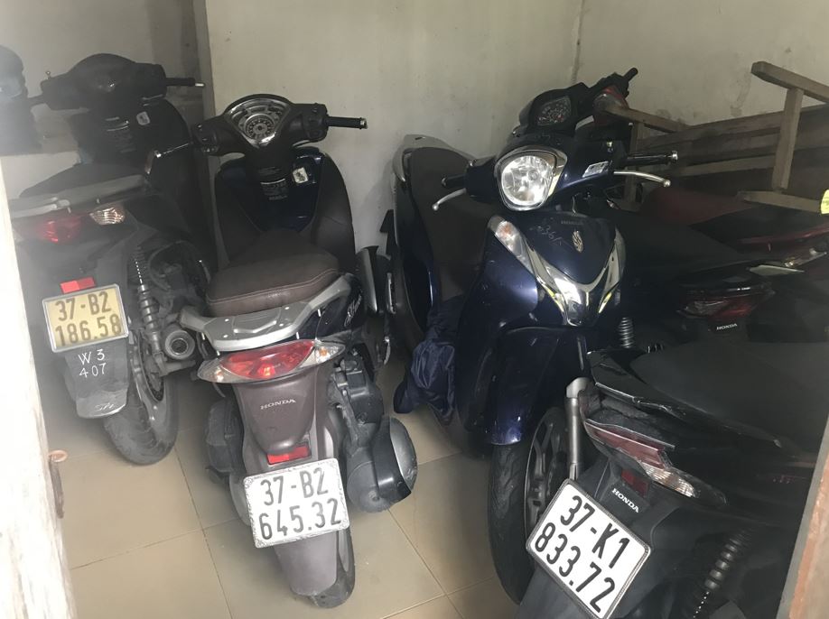 Nhiều xe mô tô đắt tiền