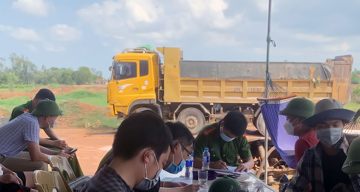Cơ quan chức năng lập biên bản sự việc