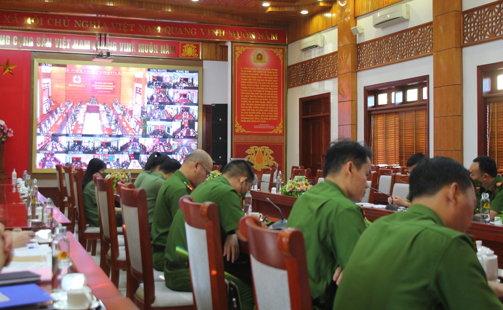 Tại hội nghị