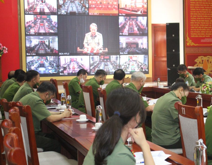  Hội nghị kết nối đến 63 điểm cầu các tỉnh, thành phố.