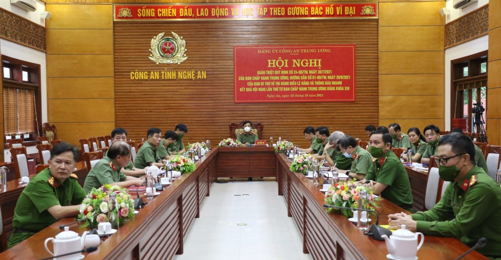 Tại điểm cầu Công an tỉnh Nghệ An