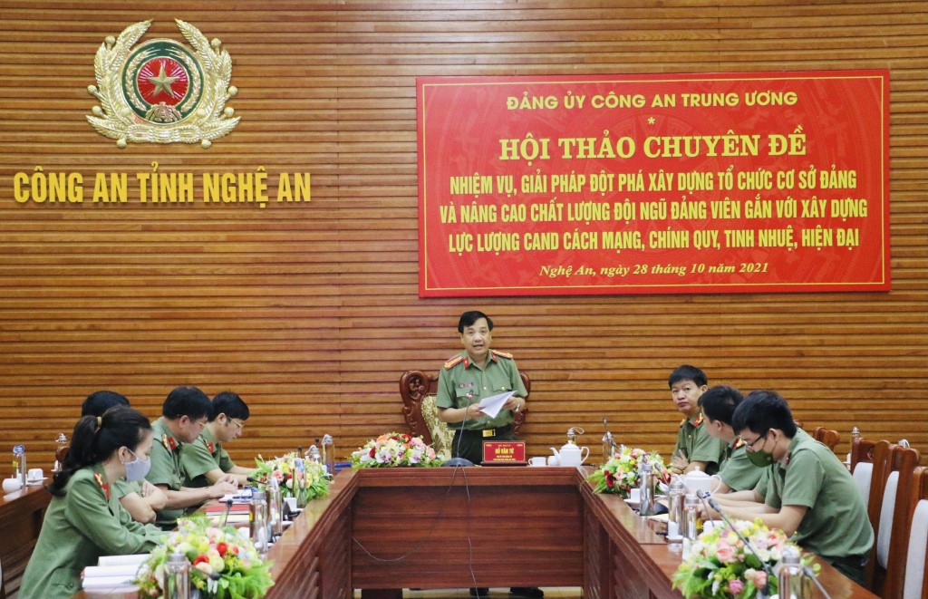 Tại điểm cầu Công an tỉnh Nghệ An