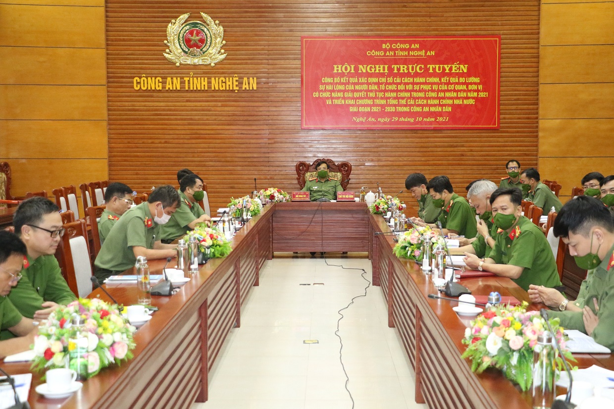 Tại điểm cầu Công an tỉnh Nghệ An
