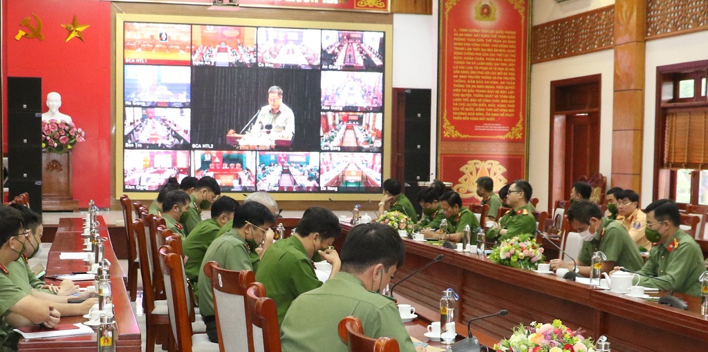 Năm 2021 là năm thứ 06 liên tiếp Công an tỉnh Nghệ An vinh dự là đơn vị đứng đầu về Chỉ số cải cách hành chính trong toàn ngành Công an nhân dân