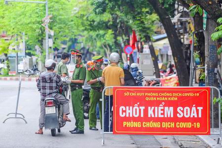 Các trường hợp tạm đình chỉ vì lý do bất khả kháng do thiên tai, dịch bệnh