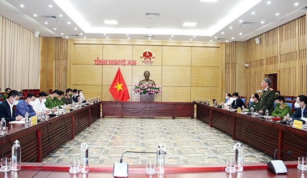 Đoàn khảo sát Ủy ban Quốc phòng và An ninh Quốc hội làm việc với UBND tỉnh về nội dung dự thảo Luật Cảnh sát cơ động
