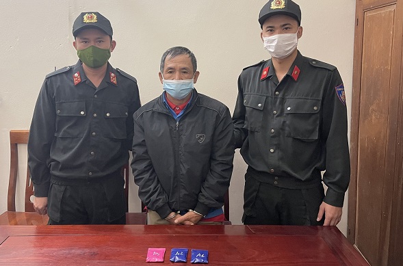Triệt xóa điểm bán lẻ ma túy trong ngày đầu ra quân