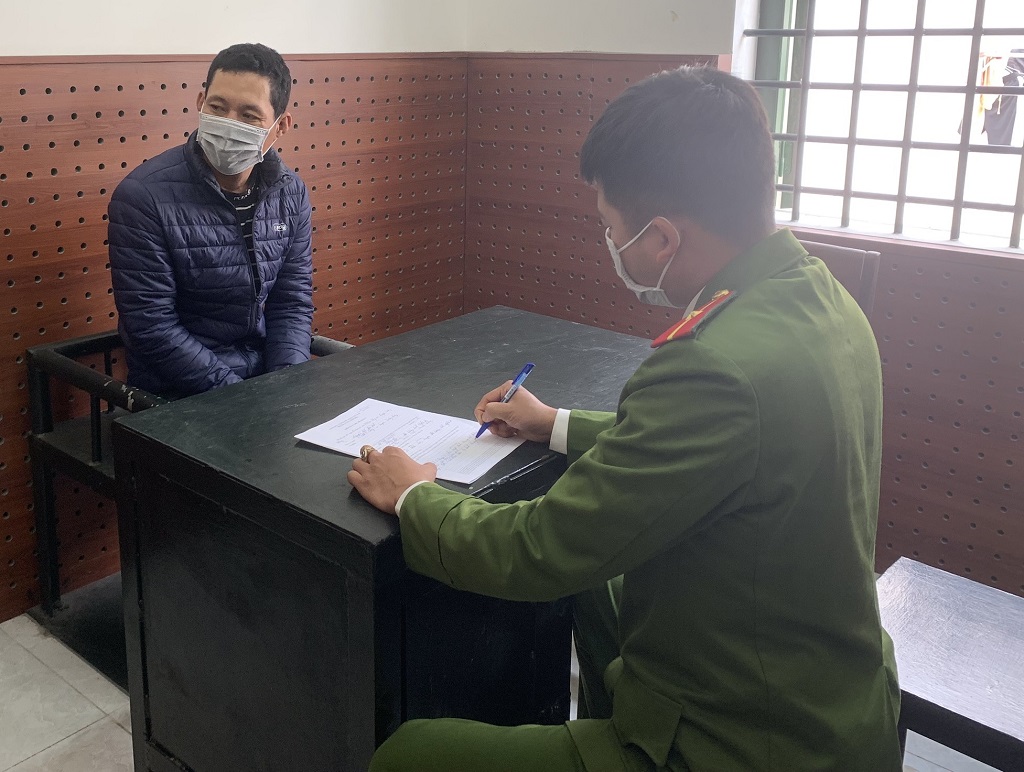 Cơ quan Công an làm việc với đối tượng Võ Hữu Quyền