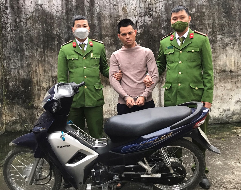 Bắt giữ đối tượng Đỗ Hùng Sơn cùng tang vật
