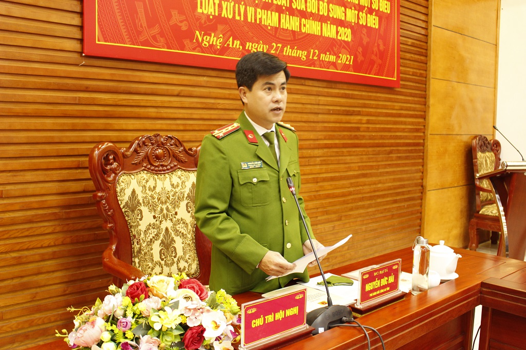 Đồng chí Đại tá Nguyễn Đức Hải, Phó Giám đốc Công an tỉnh phát biểu tại Hội nghị