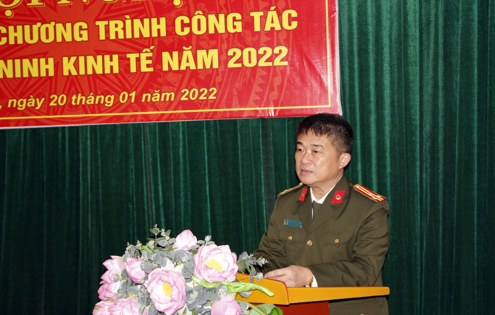 Đồng chí Thượng tá Hoàng Ngọc Hiếu – Trưởng phòng An ninh kinh tế phát động phong trào thi đua 2022