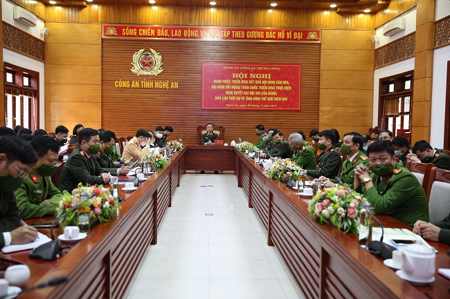 Các đại biểu tham dự hội nghị trực tuyến tại điểm cầu Công an tỉnh Nghệ An