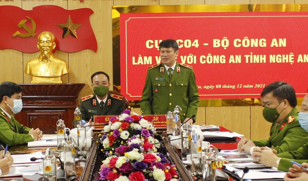 Đồng chí Thiếu tướng Nguyễn Văn Viện - Cục trưởng Cục Cảnh sát ĐTTP về ma tuý (Bộ Công an) đánh giá rất cao công tác đấu tranh phòng chống tội phạm ma tuý và tệ nạn ma tuý tại Nghệ An