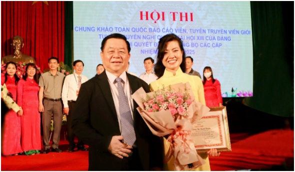 Đại diện Công an tỉnh Nghệ An đoạt giải cao tại Hội thi chung khảo Báo cáo viên giỏi toàn quốc