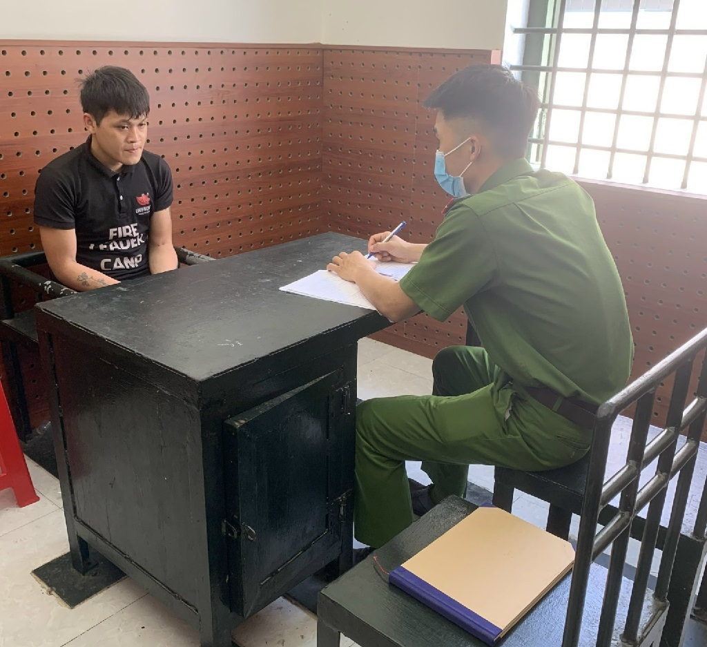 Cơ quan Công an làm việc với đối tượng Lô Văn Dũng