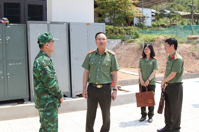 Để xây dựng xã biên giới sạch về ma túy cần huy động sức mạnh tổng hợp của lực lượng Công an, biên phòng, cả hệ thống chính trị và toàn thể nhân dân