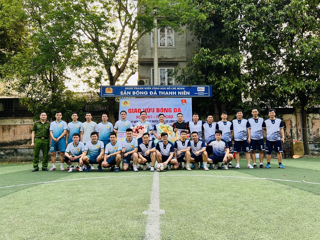 Giao lưu bóng đá nhân kỷ niệm 76 năm Ngày truyền thống của 02 lực lượng Cảnh sát hình sự và Tham mưu Công an nhân dân