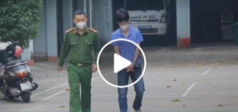 Bắt kẻ lừa bán vé máy bay giải cứu tránh dịch