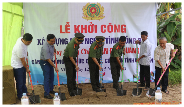 Khởi công xây dựng nhà tình nghĩa tặng cán bộ có hoàn cảnh khó khăn