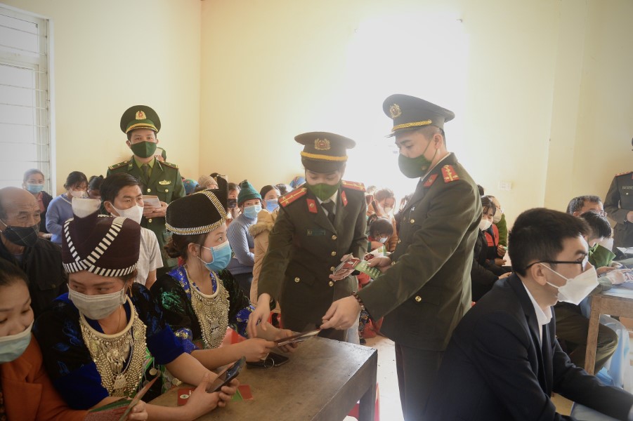 Tuyên truyền pháp luật cho người dân vùng biên giới về hoạt động xuất nhập cảnh tại địa phương