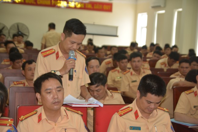 1. Lực lượng Cảnh sát giao thông và Công an các phường, xã được tập huấn về các nội dung Thông tư, Quy định liên quan công tác đăng ký, cấp biển số phương tiện 