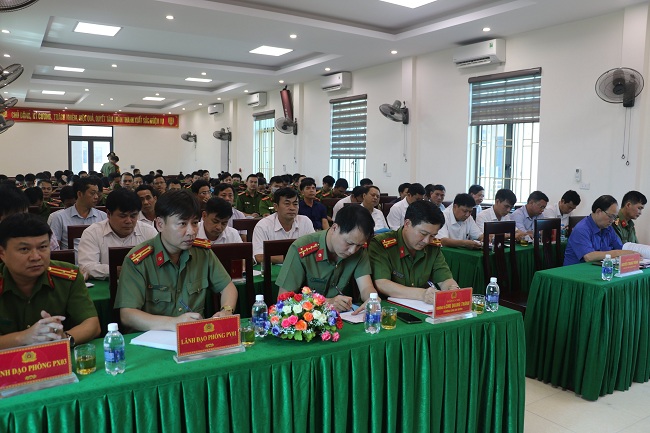 Các đại biểu tham dự Hội nghị