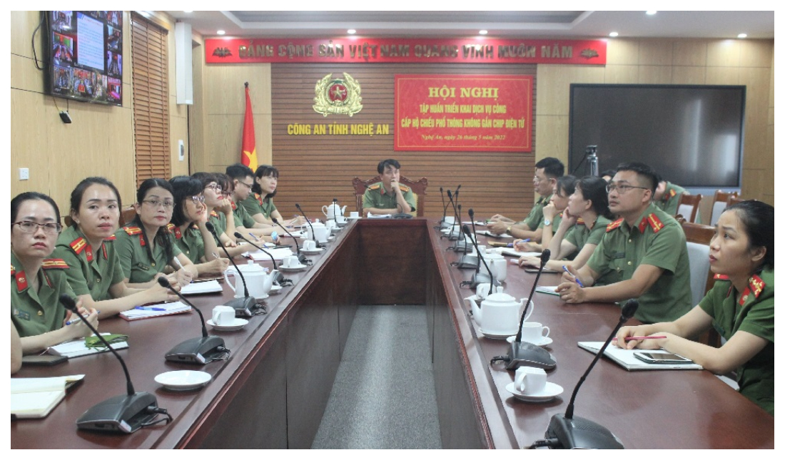 Tập huấn triển khai dịch vụ công cấp hộ chiếu phổ thông không gắn chíp điện tử