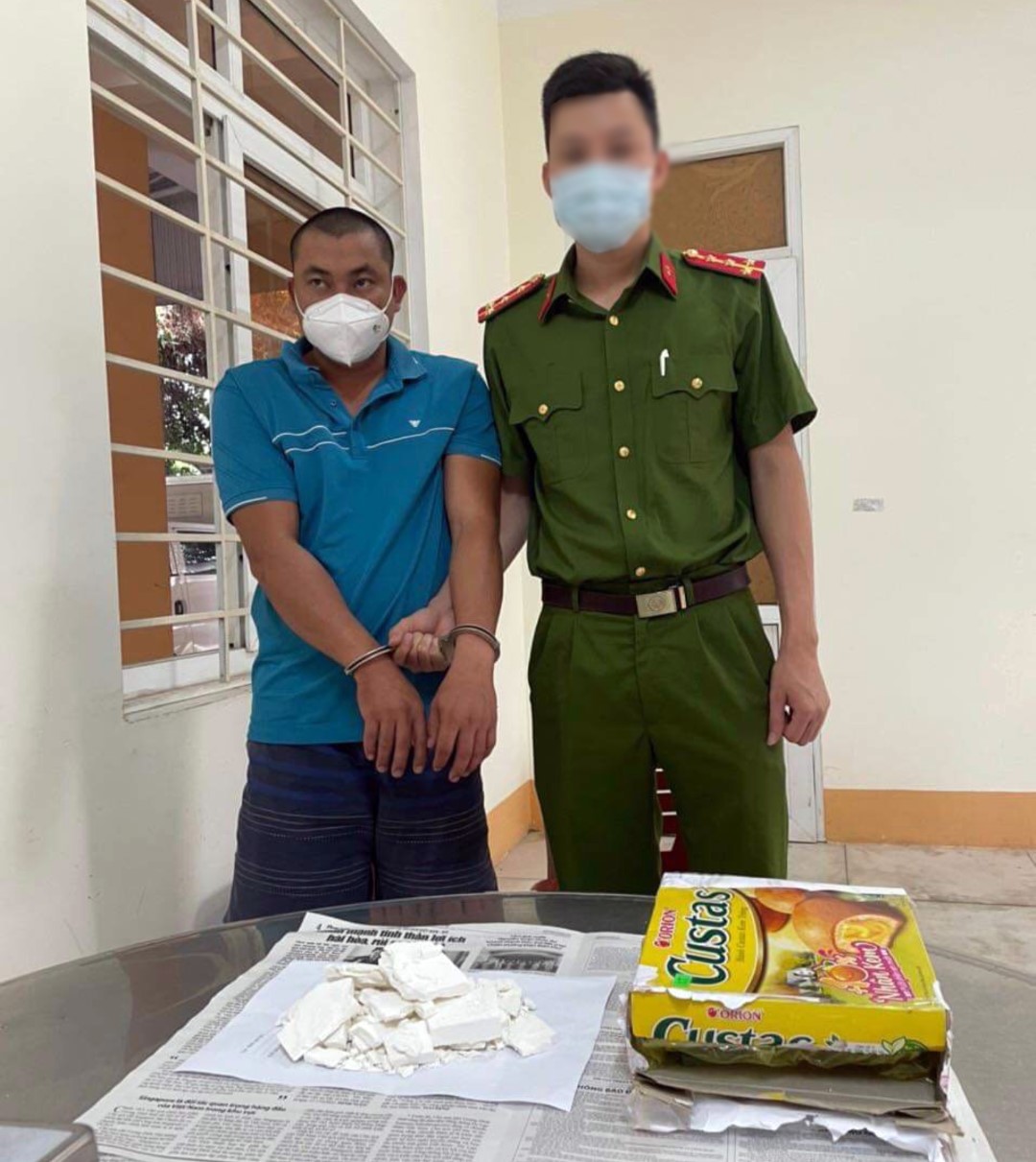 Đối tượng và tang vật tại cơ quan Công an 