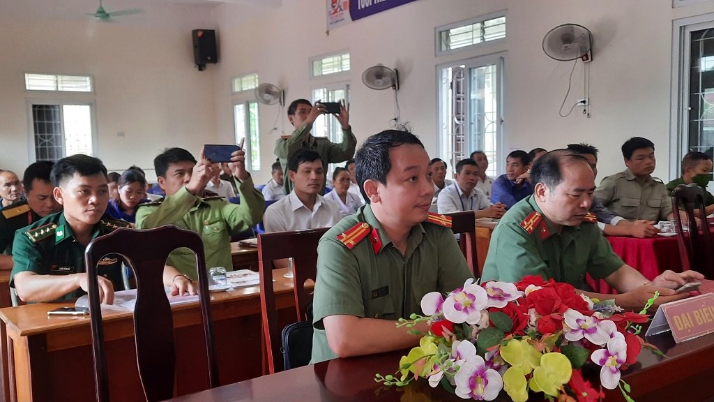 Các đại biểu tham dự buổi tuyên truyền 