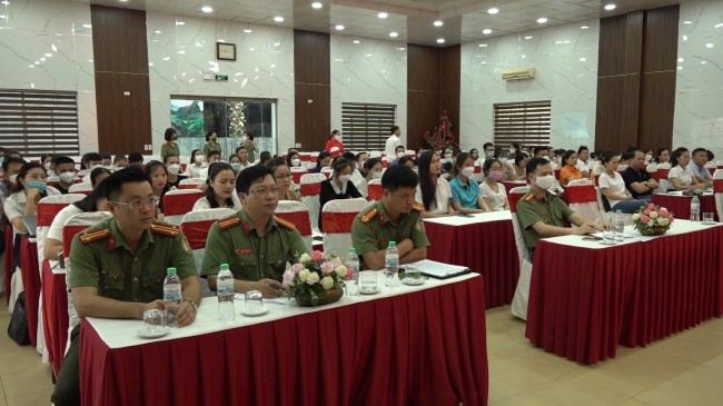 Toàn cảnh Hội nghị