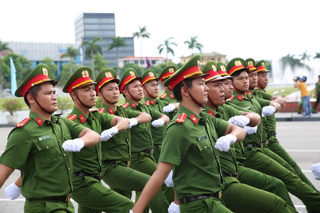 Màn diễu binh, diễu hành của các đoàn về tham dự