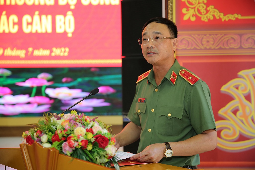Đồng chí Thiếu tướng Phạm Thế Tùng, Giám đốc Công an tỉnh phát biểu tại buổi Lễ công bố