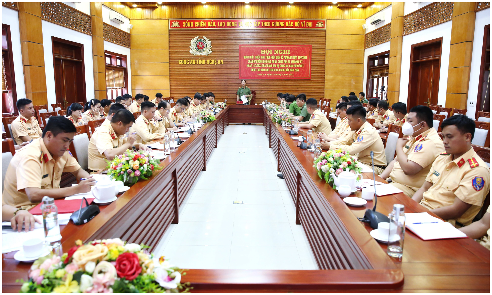 Quán triệt, triển khai thực hiện chỉ đạo của Bộ trưởng Bộ Công an về đảm bảo TTATGT