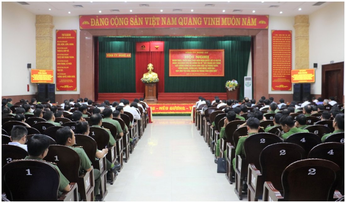 Quán triệt, triển khai thực hiện Nghị quyết số 12 của Bộ Chính trị về đẩy mạnh xây dựng lực lượng Công an nhân dân