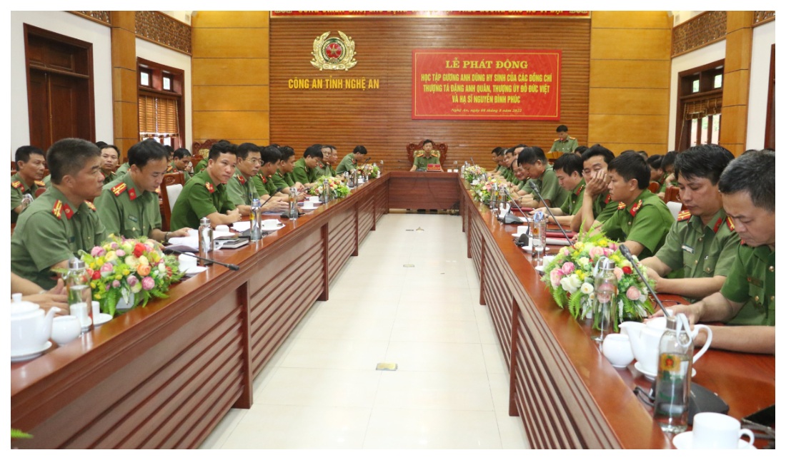 Công an tỉnh Nghệ An phát động học tập gương hi sinh dũng cảm của 03 liệt sĩ Công an nhân dân