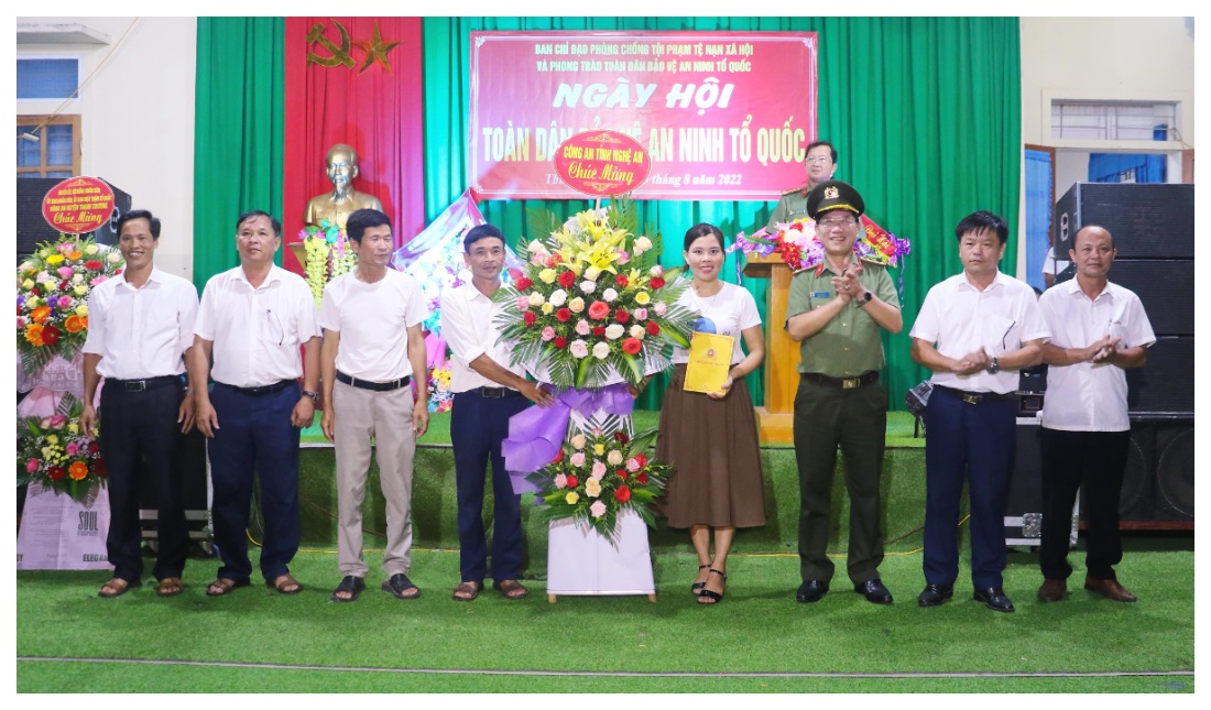 Vui Ngày hội toàn dân bảo vệ an ninh Tổ quốc tại xã Thanh Liên