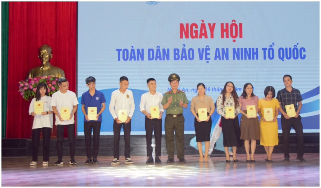 Trường Đại học Vinh tổ chức Ngày hội toàn dân bảo vệ an ninh Tổ quốc