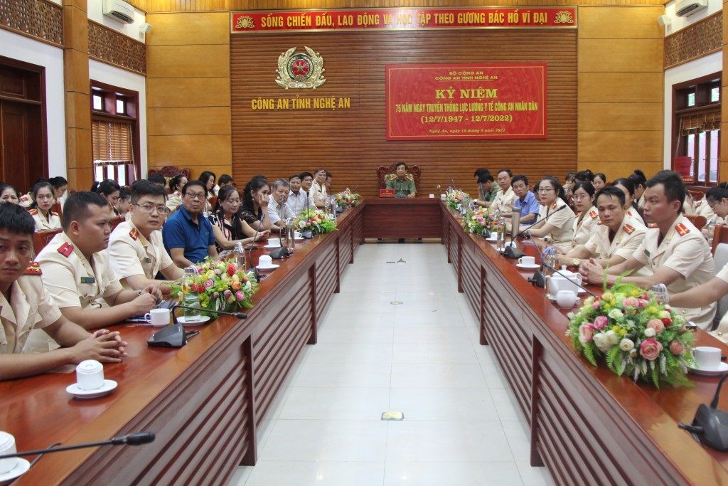 Toàn cảnh buổi trực tuyến tại điểm cầu Công an tỉnh Nghệ An