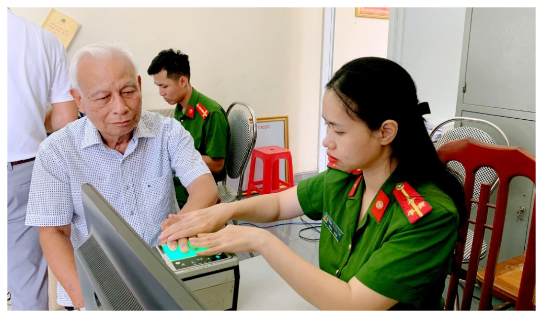 Chính phủ ban hành Nghị định quy định về định danh và xác thực điện tử
