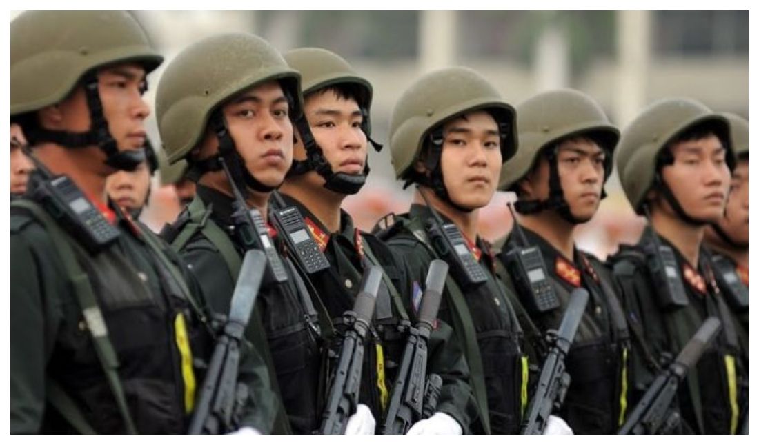 Dự thảo Thông tư quy định phù hiệu, giấy chứng nhận công tác đặc biệt, trang phục huấn luyện, trang phục chiến đấu của Cảnh sát cơ động