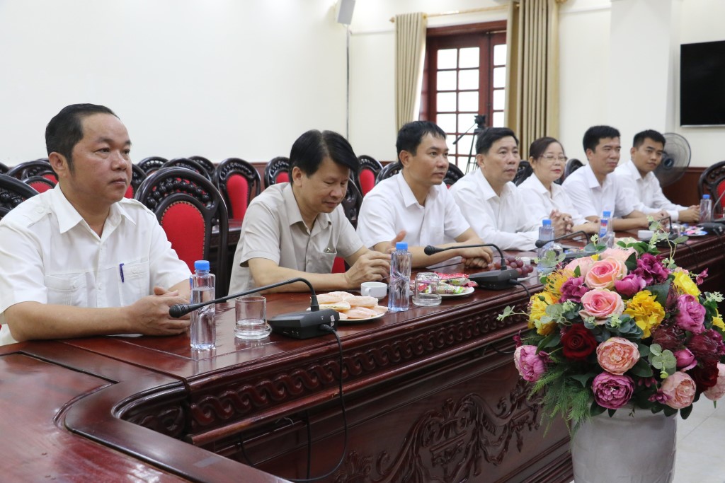 Đại diện lãnh đạo Toà án nhân dân tỉnh