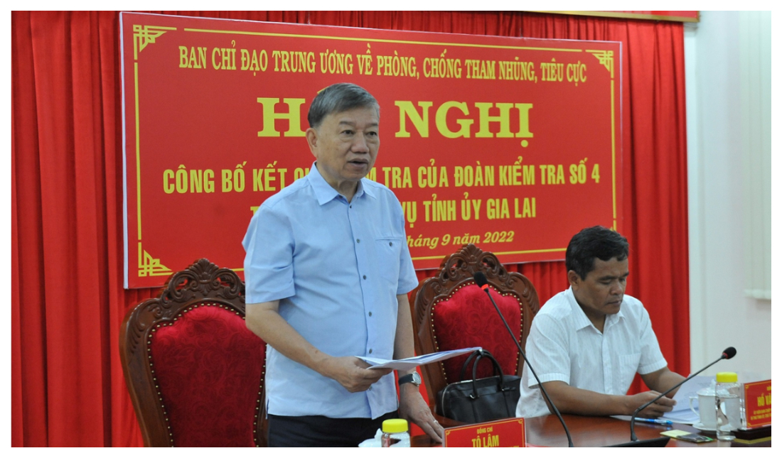 Xử lý cán bộ sai phạm 
