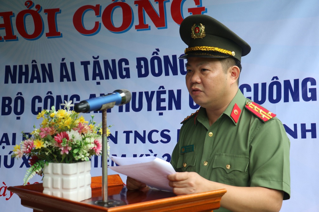 Đồng chí Đại tá Phan Văn Mỹ, Phó Cục trưởng Cục đào tạo, Bộ Công an phát biểu tại buổi lễ