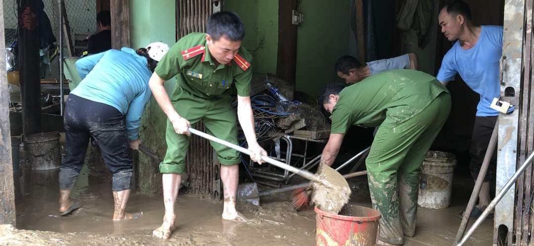 Quá trình tham gia, cán bộ, chiến sĩ phát huy cao tinh thần trách nhiệm và đã được chính quyền địa phương, Nhân dân ghi nhận, cảm ơn