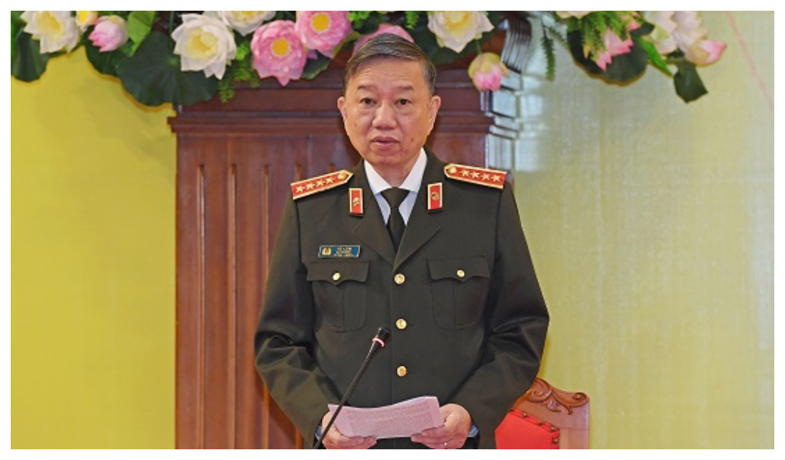Bộ trưởng Bộ Công an chỉ thị về tăng cường công tác phổ biến, giáo dục pháp luật của lực lượng Công an nhân dân