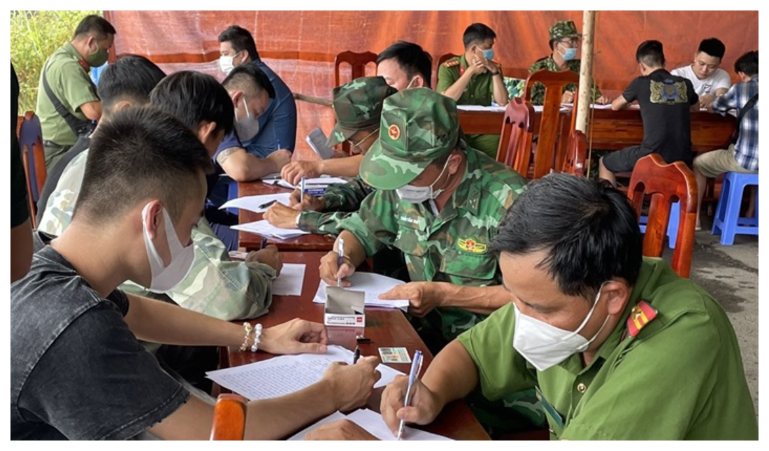Tình hình xuất nhập cảnh tháng 10/2022