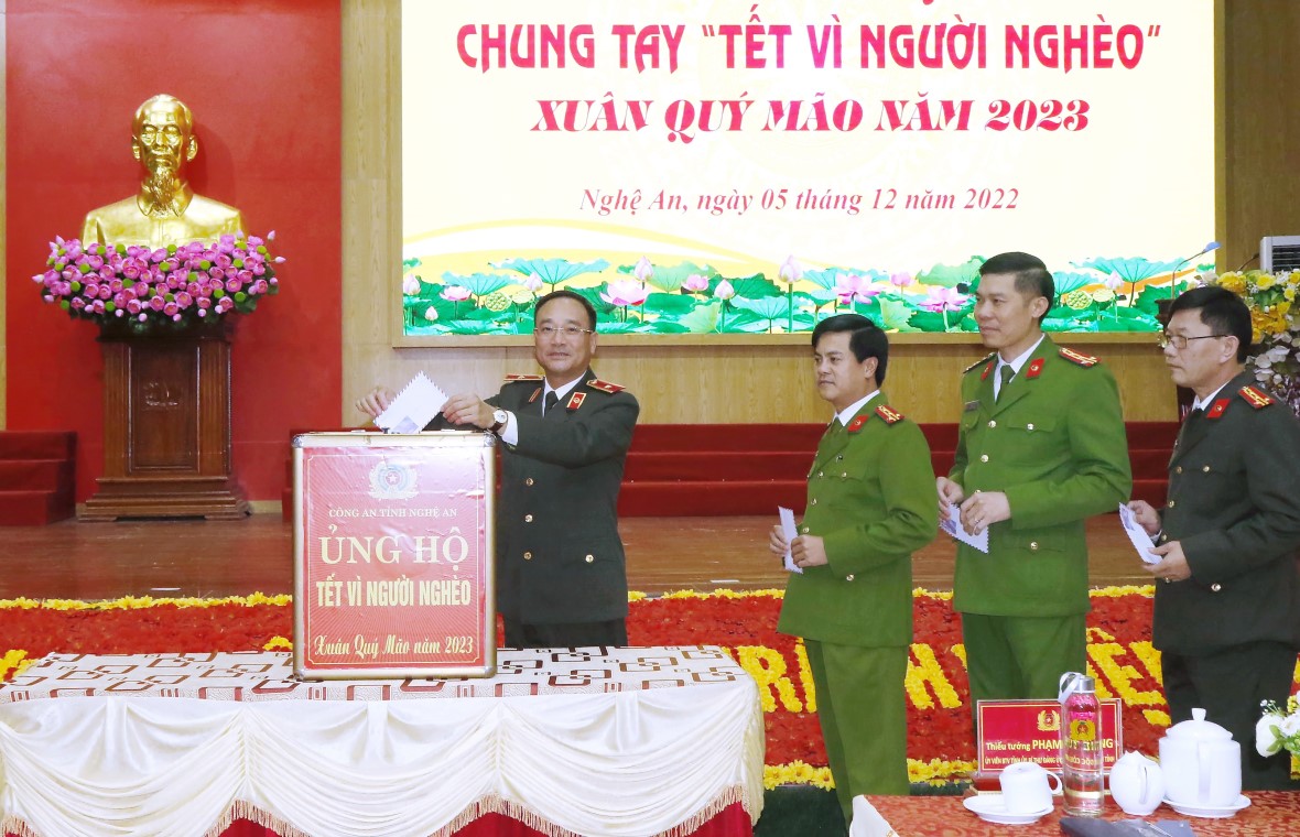Phát động chung tay 'Tết vì người nghèo' Xuân Quý Mão 2023