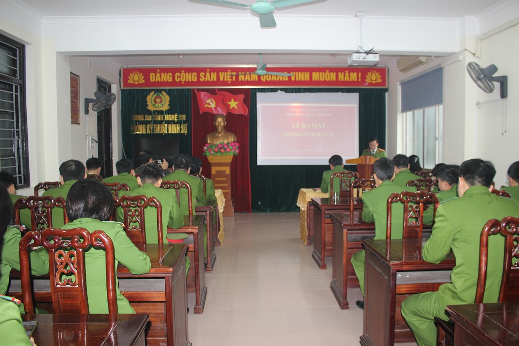 Toàn cảnh Lễ ra mắt