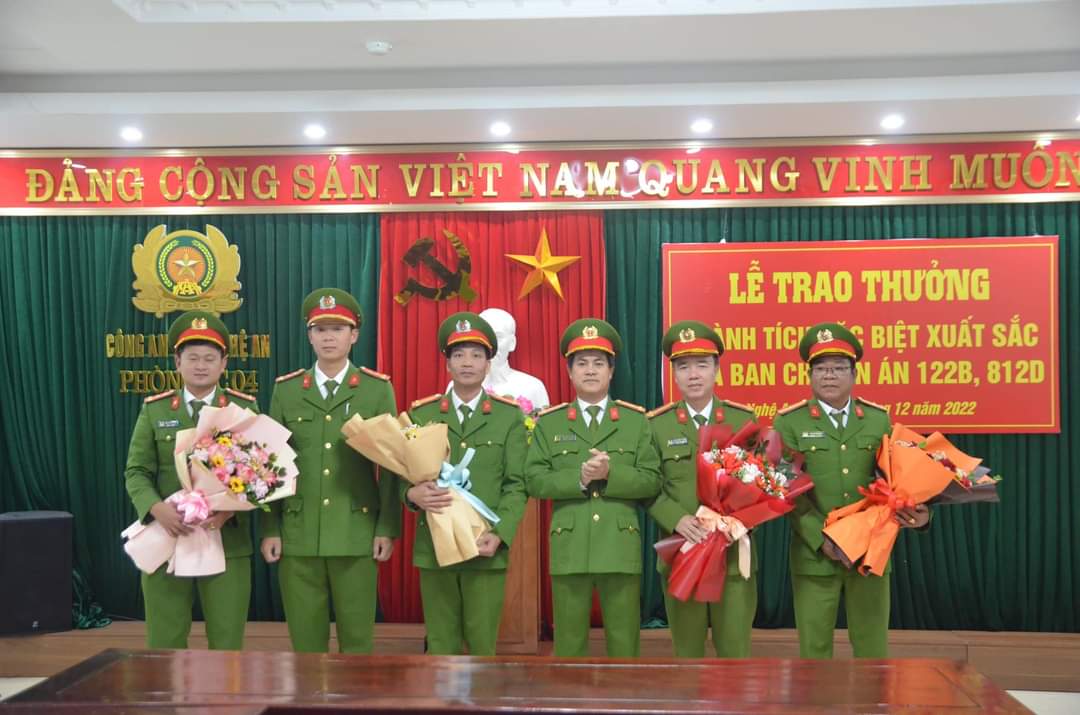 Công an Nghệ An trao thưởng 02 chuyên án lớn về ma túy và pháo nổ